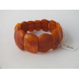 A amber bracelet - 20.2gms