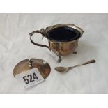 A circular mustard pot with cover (a/f), BGL & salts spoon - 40gms