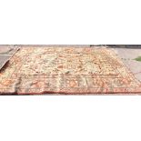 A small carpet with all over design - 9'6" x6'3"