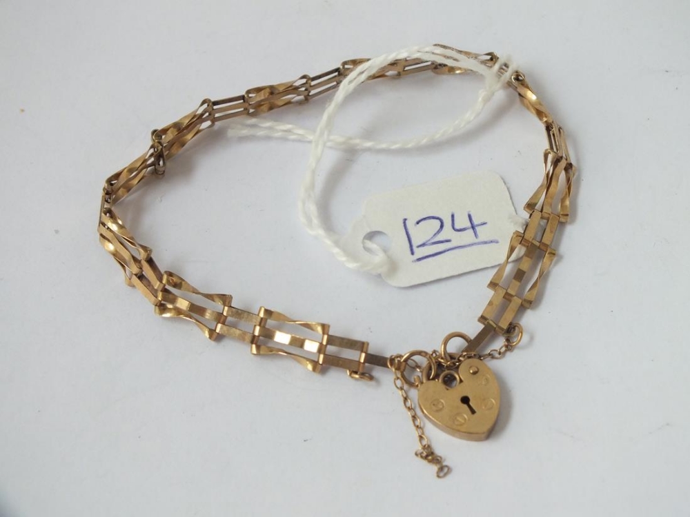 A 3 bar gate bracelet in 9ct - 3.5gms