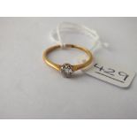 A solitaire diamond ring in 18ct gold - size M - 2gms