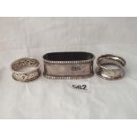 Three various napkin rings - 66gms