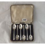 A box set of 6 teaspoons with golf emblems - Sheffield 1932 - by W&H - 9ogms