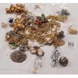 BAG OF GOLD COLOUR CHAINS & COSTUME JEWELLERY