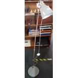 FLOOR STANDING LAMP