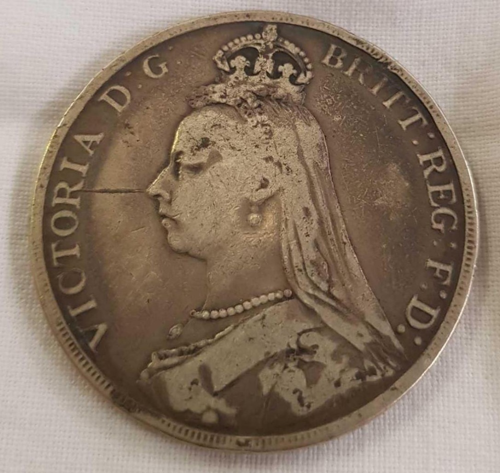 A VICTORIAN SILVER CROWN 1890 - Image 2 of 2