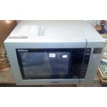 PANASONIC MICROWAVE OVEN NEW IN BOX