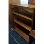 PINE BOOKCASE WITH 3 SHELVES 3FT W