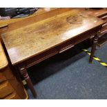 VICTORIAN OAK SIDE TABLE WITH DRAWERS & TURNED LEGS