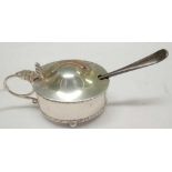 AN OVAL SILVER MUSTARD POT WITH B.G.L - CHESTER 1920