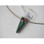 A silver malachite pendant necklace