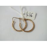 A pair of hoop earrings in 9ct - 2gms