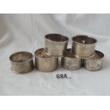 A group of six napkin rings - 135gms