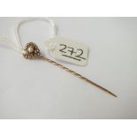 A heart shaped seed pearl gold stick pin - 1gm