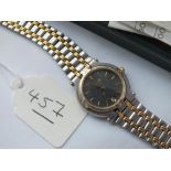 A ladies GUCCI wrist watch with seconds sweep & calendar dial in fitted box with paperwork