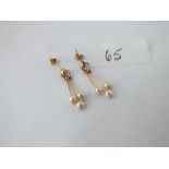 A pair of pearl 3 drop pendant earrings in 9ct
