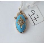 A turquoise, pearl & enamel pendant (enamel chipped) set in gold - 4gms