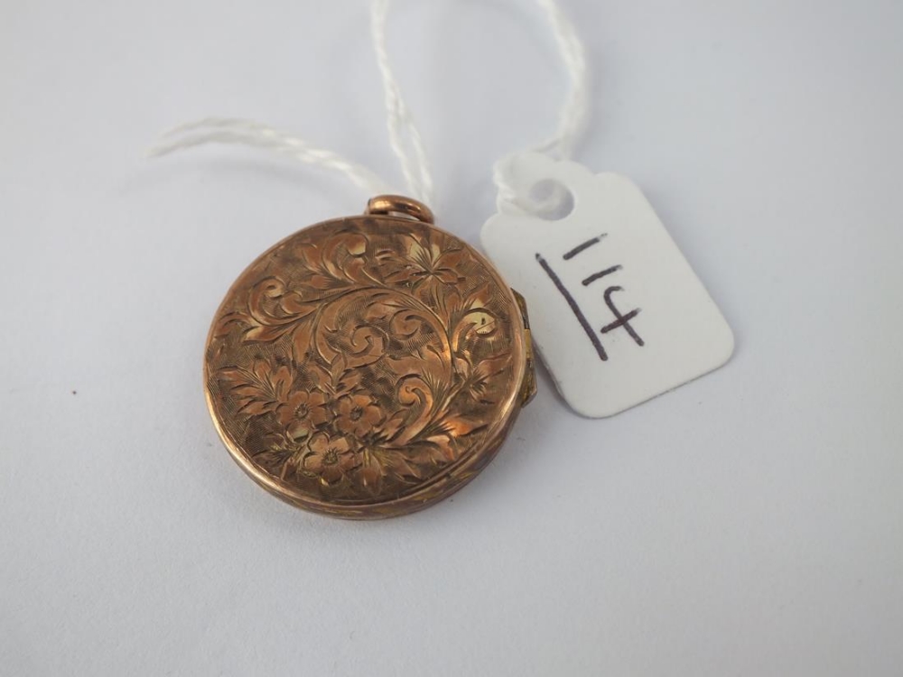 An circular back & front gold locket - 3.5gms - Image 2 of 3