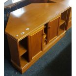 STAG CORNER TV / HI-FI CABINET