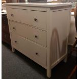 WHITE CHEST OF 3 DRAWERS