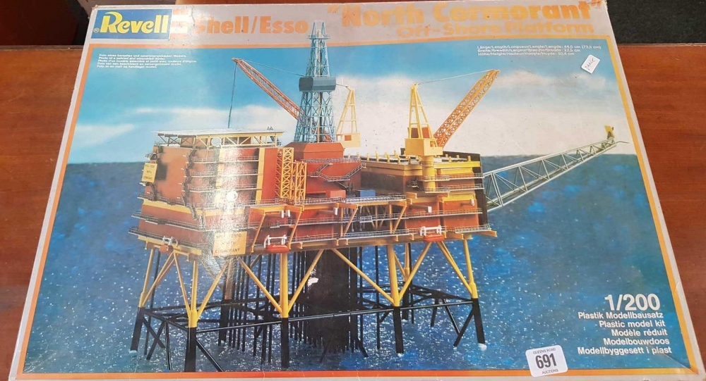 REVELL CONSTRUCTION KIT OF THE NORTH CORMORANT OFFSHORE PLATFORM NEW IN BOX