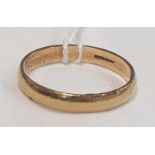 GOLD WEDDING RING 9ct