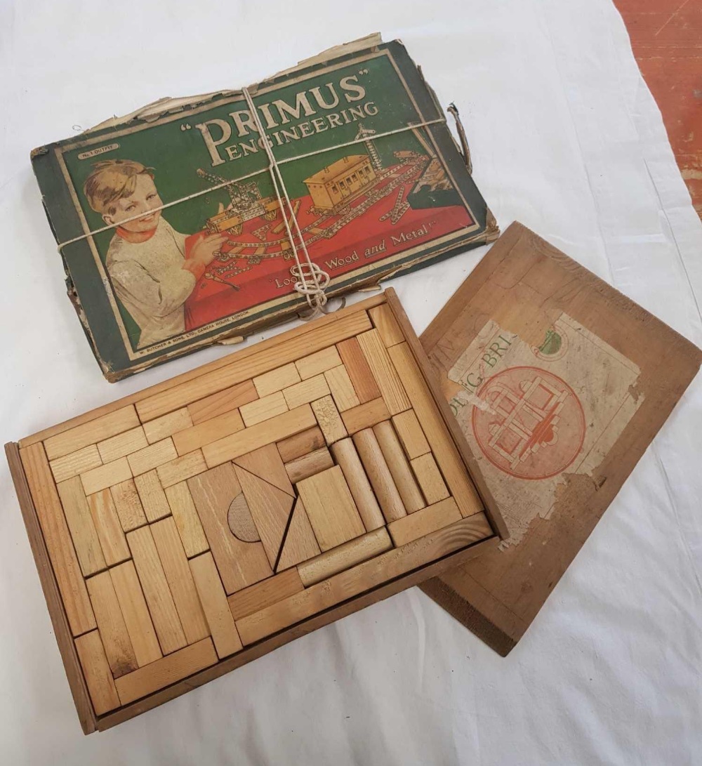 2 VINTAGE MODEL MAKING KITS BY PRIMUS, THE OTHER BY DARENTA