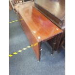 DROP LEAF TABLE