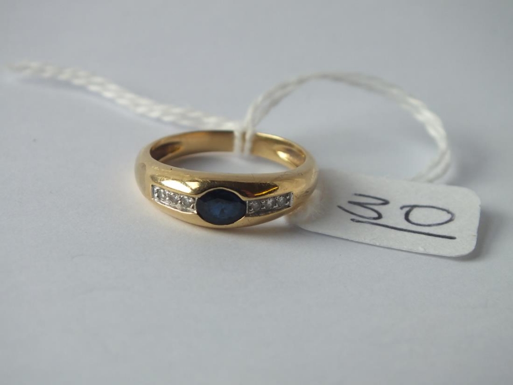 A sapphire & diamond ring in 18ct gold - size M - 3.2gms - Image 2 of 4