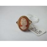 A cameo ring in 9ct - size L - 3.2gms