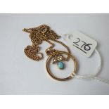 A turquoise & pearl pendant on chain set in gold - 5.1gms