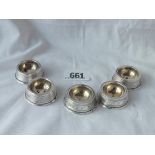 A set of five small continental trencher salts with gilt interiors - 1.5"DIA - 47gms