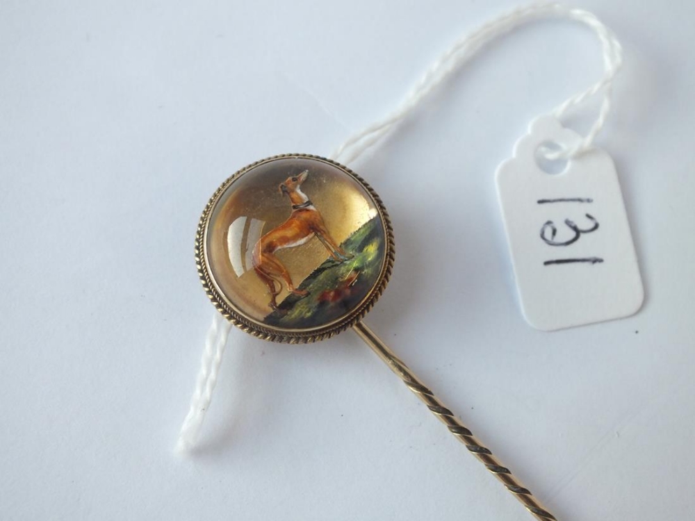 A ANTIQUE VICTORIAN ESSEX REVERSE INTAGLIO STICK PIN OF A GREYHOUND SET IN 15CT GOLD - Image 4 of 4