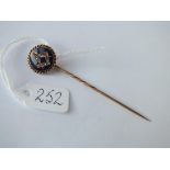 An antique masonic circulare gold stick pin enamelled, set with rose diamons & a ruby - 3.9gms