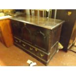 An 18th Century oak mule chest, hinged top, drawer to base