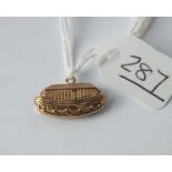 A charm in the form of Noah's Ark in 9ct