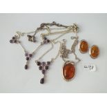 A silver & amber necklace & earrings etc. - 35gms