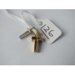 Two small crosses both 18ct gold - 3.3gms