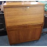 OAK REPRODUCTION BUREAU WITH 2 DRAWERS & A CUPBOARD