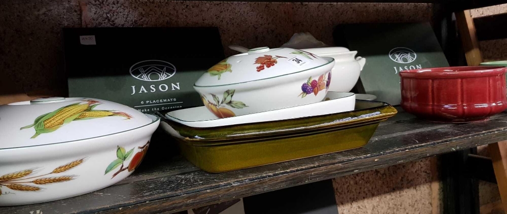 SHELF WITH PLACE, MATS, SOUP TUREENS, EVESHAM VALE LIDDED DISHES & SPODE DISH