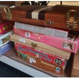 QTY OF MISC JIGSAW PUZZLES & GAMES INCL; A CASED BACK GAMMON SET