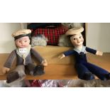2 SMALL NAVAL FIGURES - 1 GERMAN & 1 ROYAL & BATTERY POWERED REMOTE CONTROL PRINCESS FRENCH
