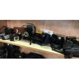 SHELF OF VARIOUS CAMERAS INCL; KODAK DAKON 2 SHUTTER CAMERA, OLYMPUS, NIKON, SAMSUNG, PENTAK ZOOM 70