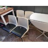 RETRO DROP FLAP TABLE WITH 4 SWIVELING RETRO CHAIRS