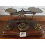 VINTAGE MAHOGANY & BRASS POSTAL SCALES & WEIGHTS