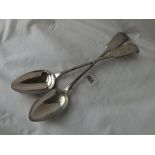 A heavy pair of large Victorian Exeter fiddle pattern basting spoons - 1855 by J. Stone - 252 gms.