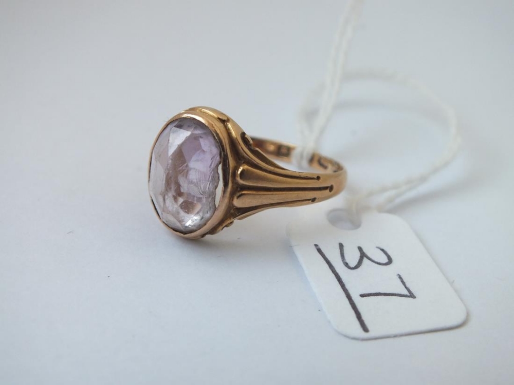 An antique amethyst-set ring in 18ct - size T - 5.1gms - Image 2 of 2