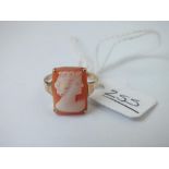 A 9ct cameo ring - size L - 2.57gms