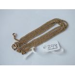 A long neck chain in 9ct - 11.1gms