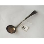 A Georgian small sauce ladle OEP - London 1821 by RR